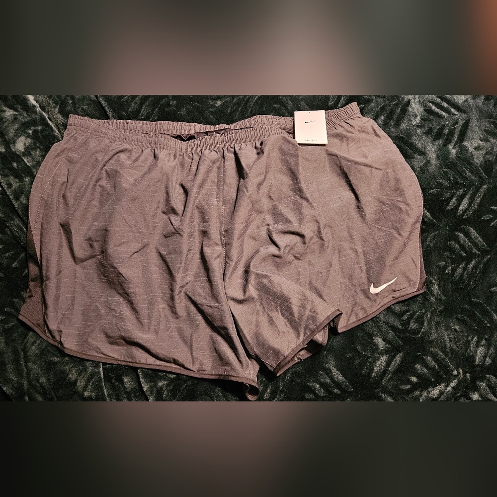 NWT Nike DriFit Running Shorts 2x Grey
